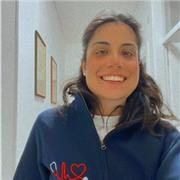 Sono Violetta, una studentessa universitaria di scienze infermieristiche, offro ripetizioni di grammatica Italiana, inglese